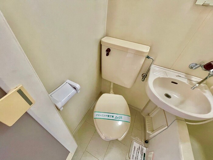 物件内観写真11　(トイレ)