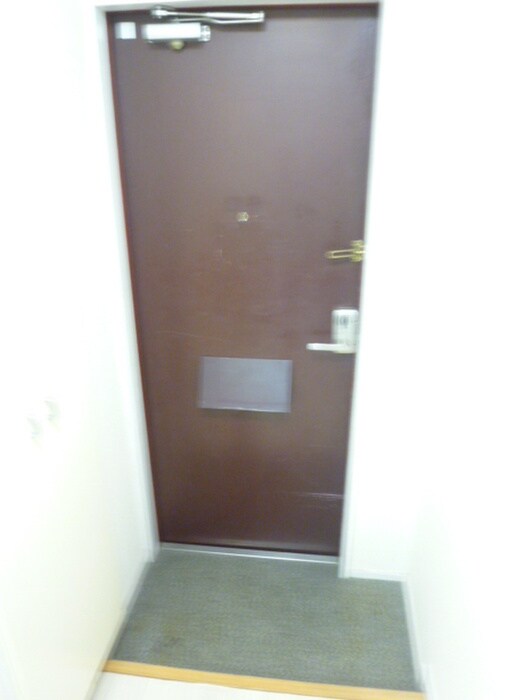物件内観写真14　(玄関)