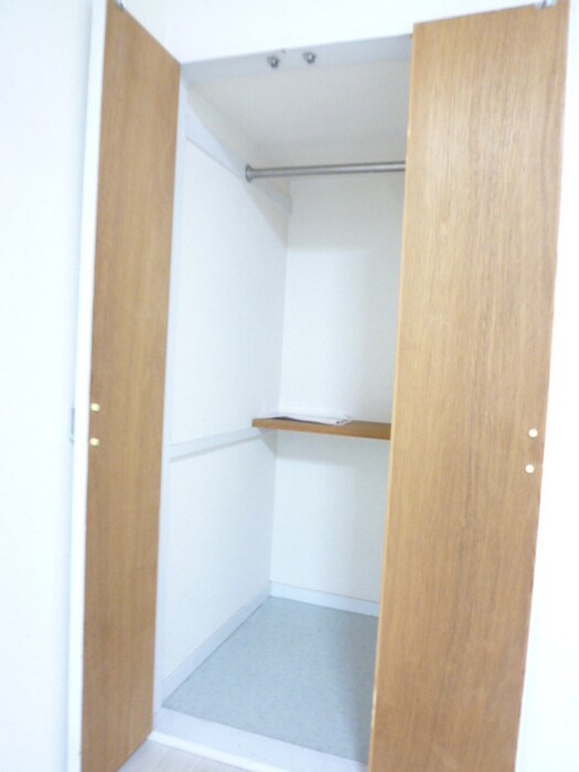 物件内観写真16　(収納)