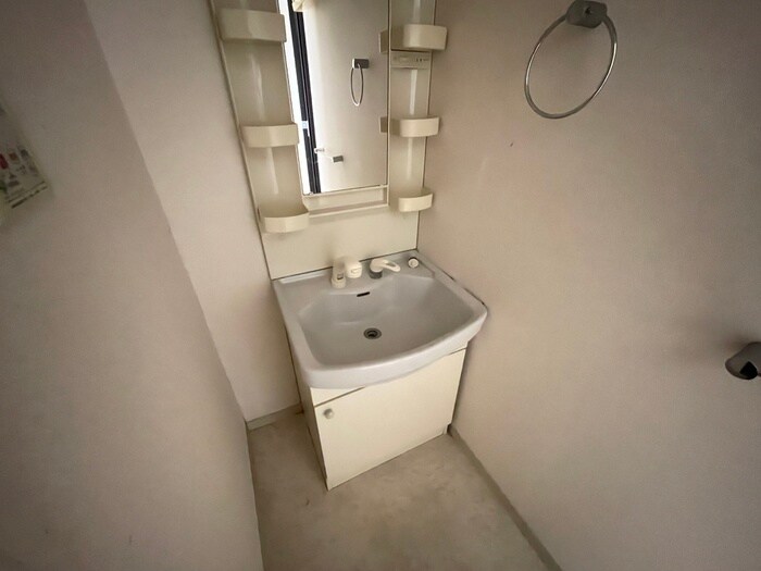 物件内観写真12　(洗面)