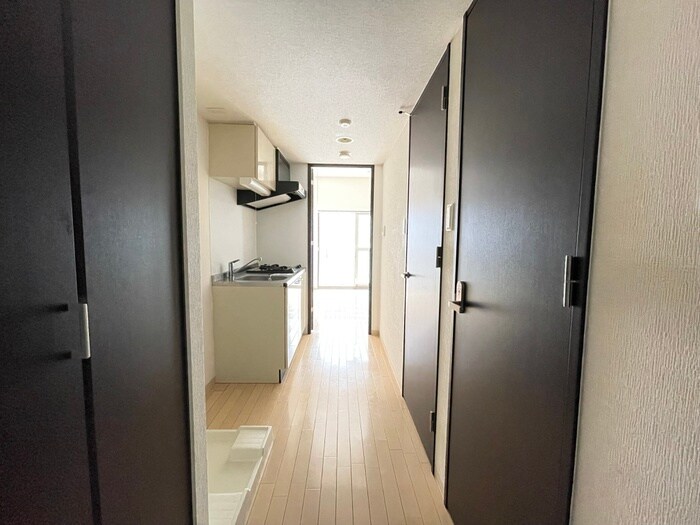 物件内観写真18　(廊下)