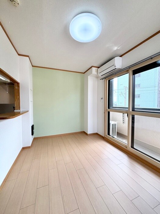 物件内観写真7　(居室)