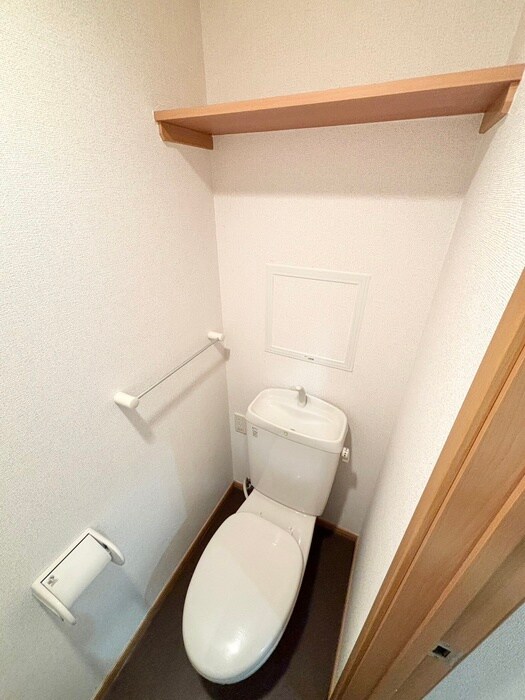 物件内観写真9　(トイレ)