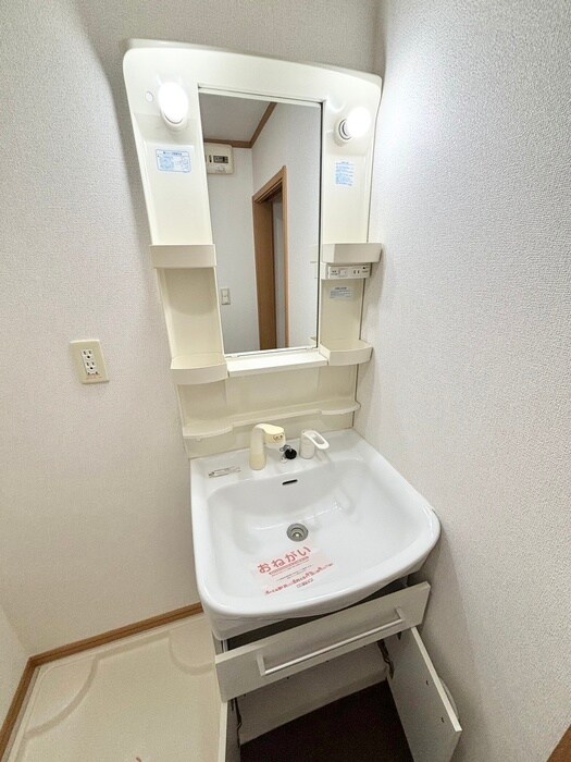 物件内観写真10　(洗面)