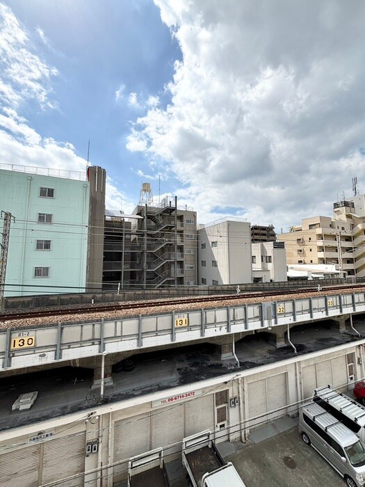 物件内観写真22　(室内からの展望)