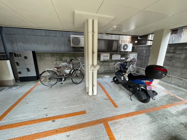 駐輪場