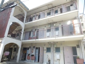 三原マンション外観写真
