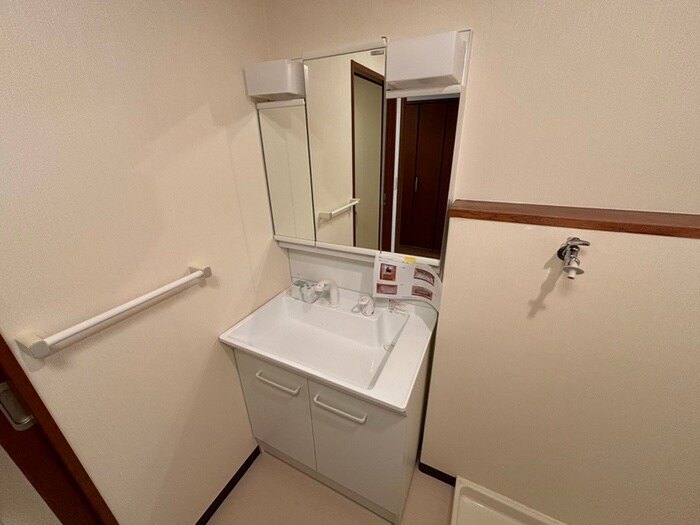 物件内観写真10　(洗面)