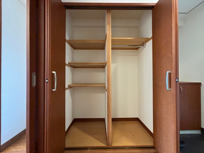 物件内観写真15　(収納)