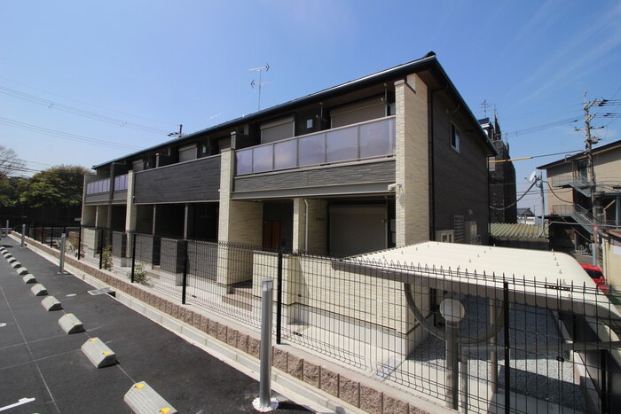 物件外観写真1　(外観写真)