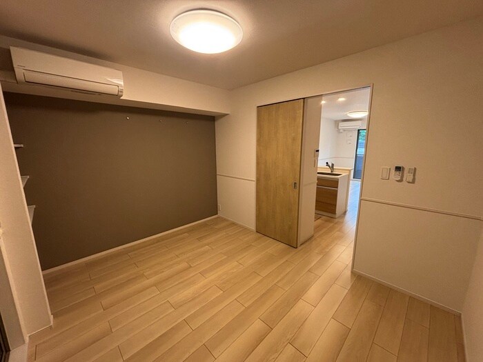 物件内観写真10　(居室)