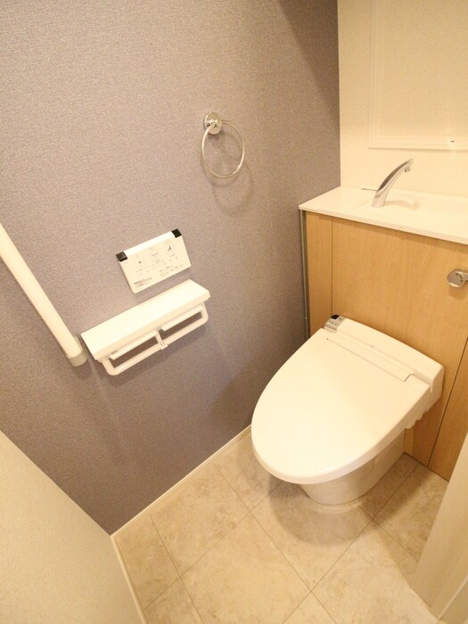 物件内観写真11　(トイレ)