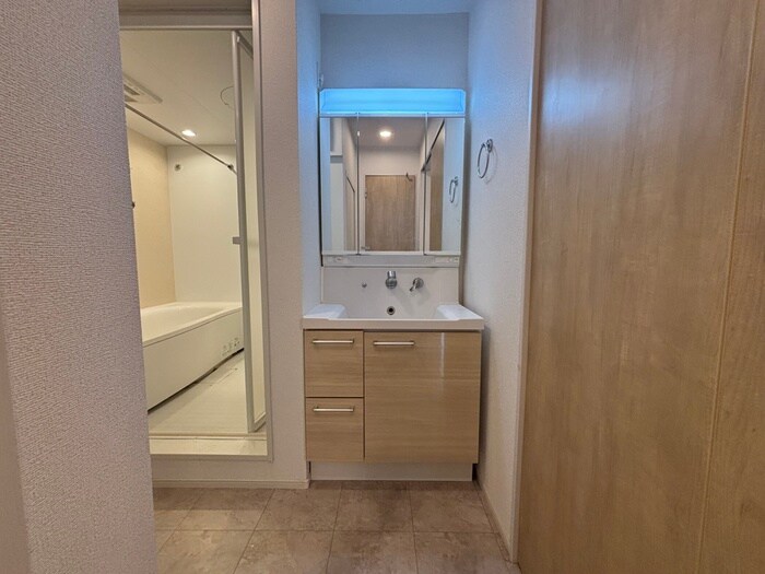 物件内観写真15　(洗面)