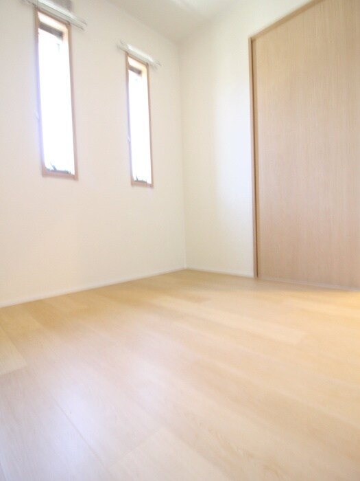 物件内観写真8　(居室)