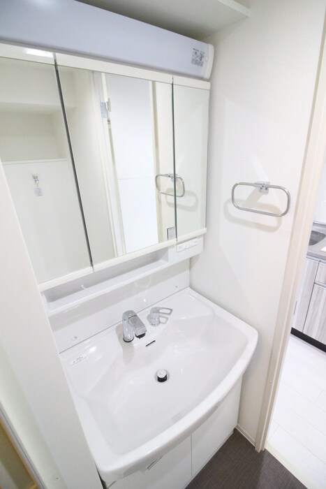 物件内観写真9　(洗面)