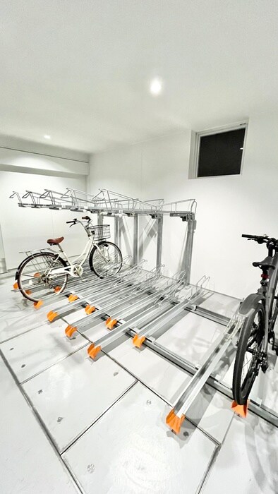 物件外観写真6　(駐輪場)