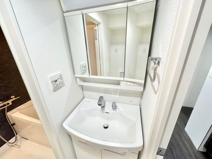 物件内観写真10　(洗面)