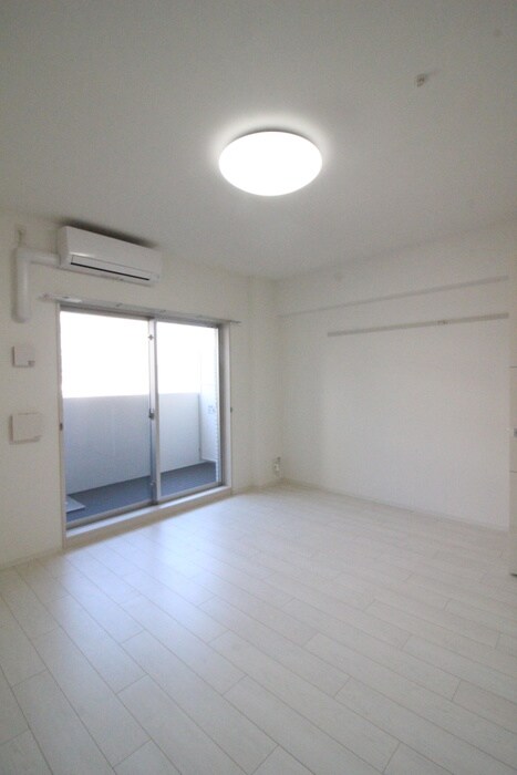 物件内観写真11　(居室)