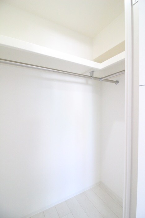 物件内観写真15　(収納)