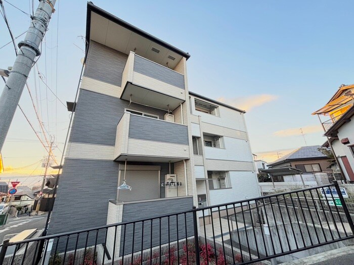 物件外観写真1　(外観写真)