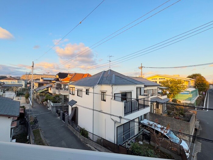 物件内観写真21　(室内からの展望)