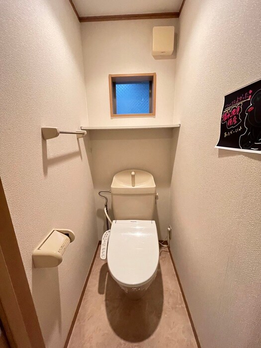 物件内観写真8　(トイレ)