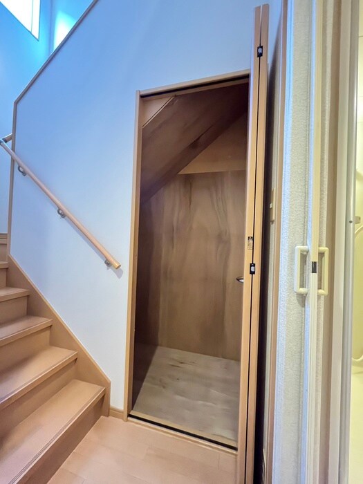 物件内観写真16　(収納)