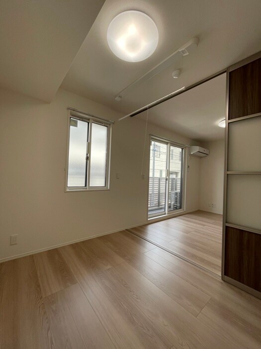 物件内観写真19　(居室)