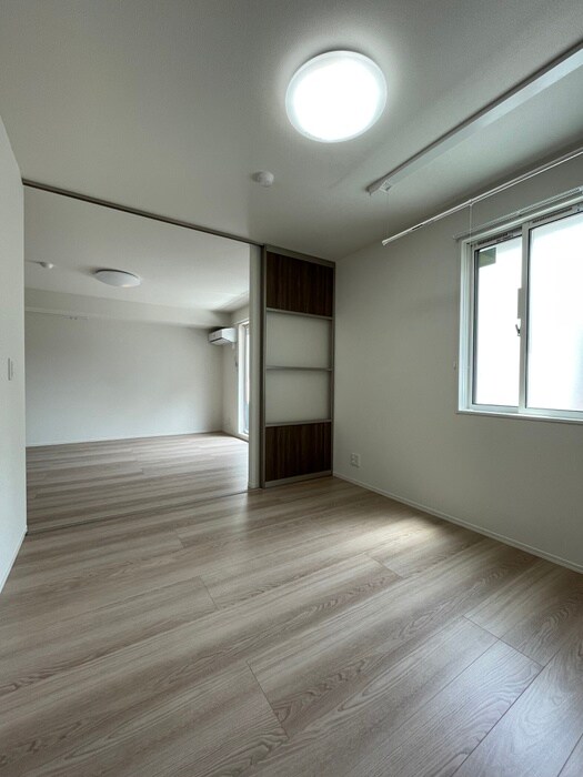 物件内観写真19　(居室)