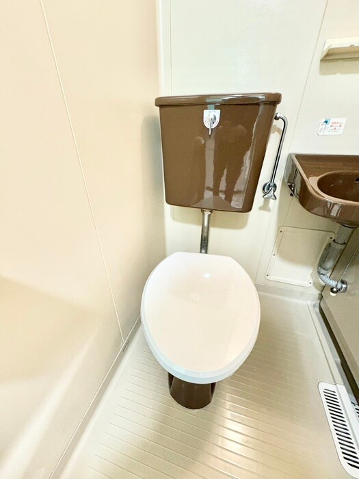 物件内観写真14　(トイレ)