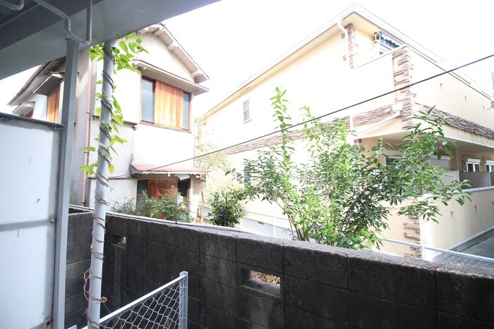 物件内観写真16　(室内からの展望)