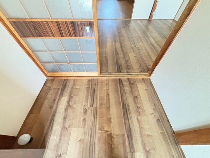 物件内観写真16　(廊下)