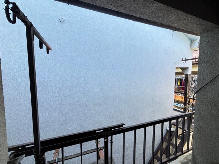 物件内観写真22　(室内からの展望)