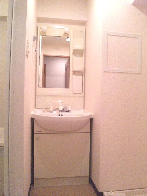 物件内観写真13　(洗面)