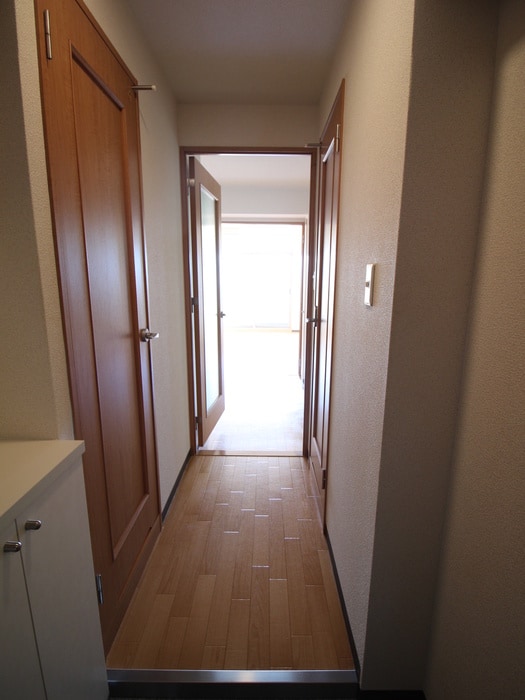 物件内観写真16　(廊下)