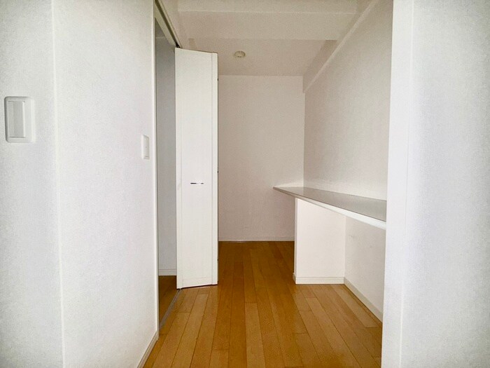 物件内観写真10　(収納)