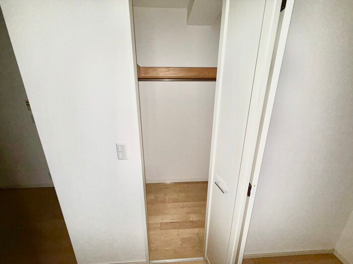 物件内観写真11　(収納)