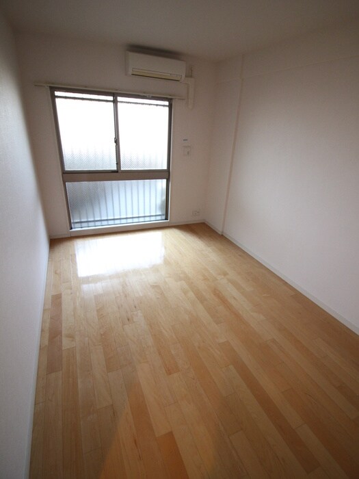 物件内観写真12　(居室)