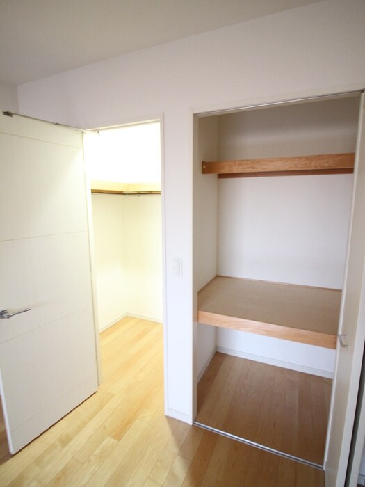 物件内観写真13　(収納)