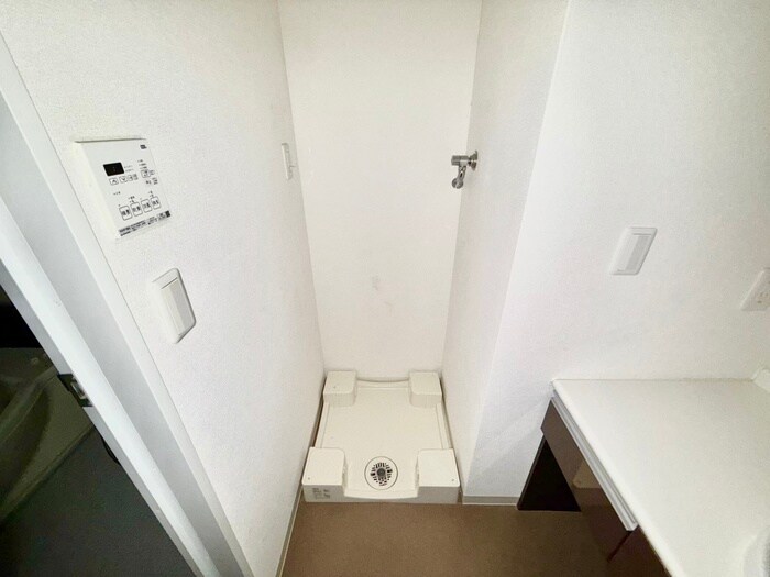 物件内観写真19　(洗濯機置場)