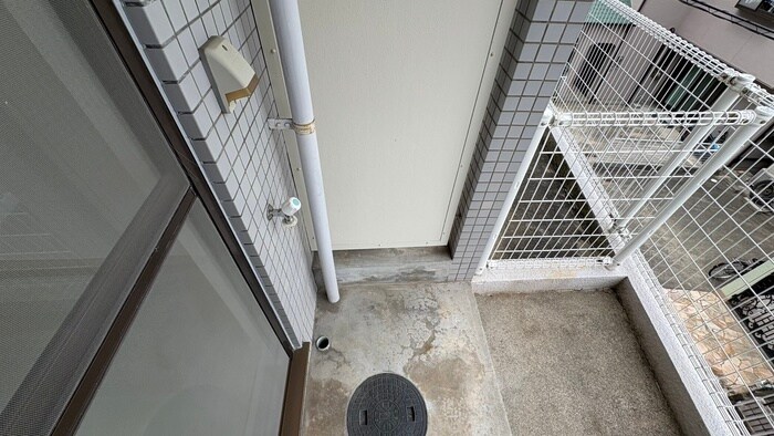 物件内観写真14　(洗濯機置場)