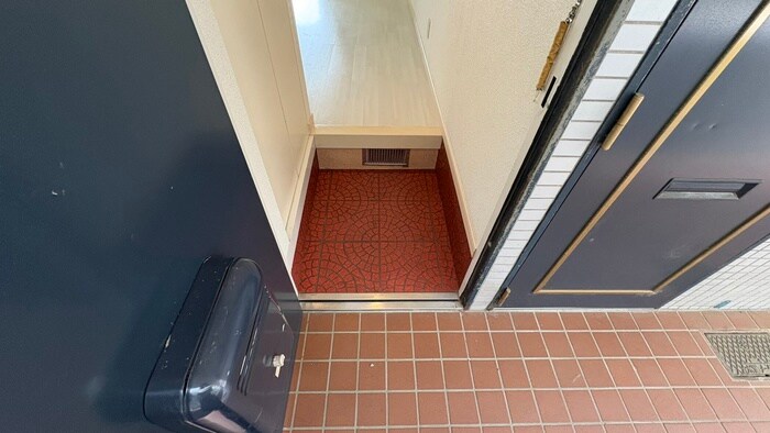 物件内観写真19　(玄関)