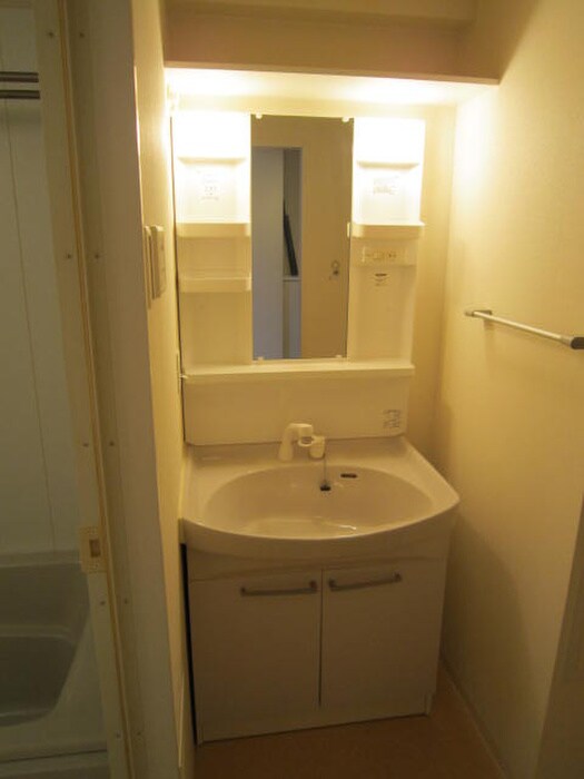 物件内観写真9　(洗面)