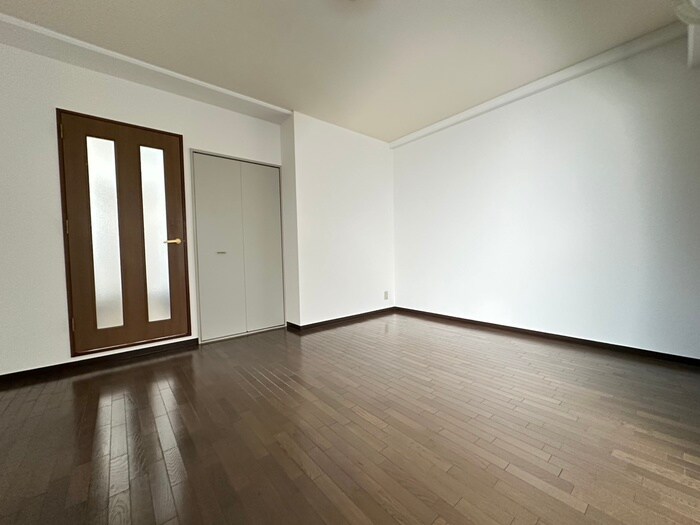 物件内観写真18　(居室)