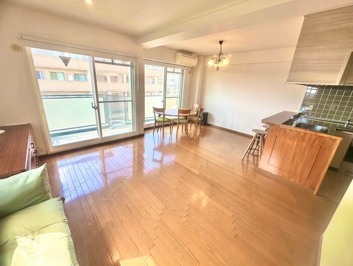 物件内観写真7　(居室)