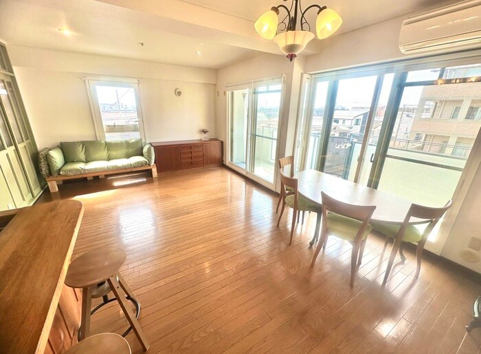 物件内観写真9　(居室)