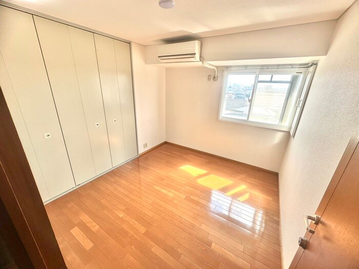 物件内観写真11　(居室)