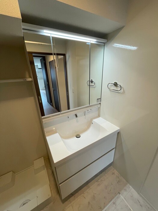 物件内観写真9　(洗面)