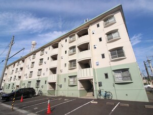 ハイツカ－ムネス外観写真