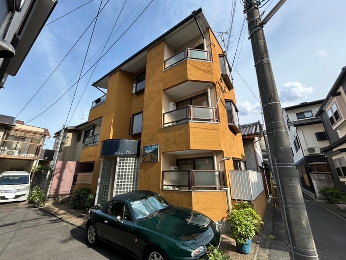 レジデンスディノの物件外観写真